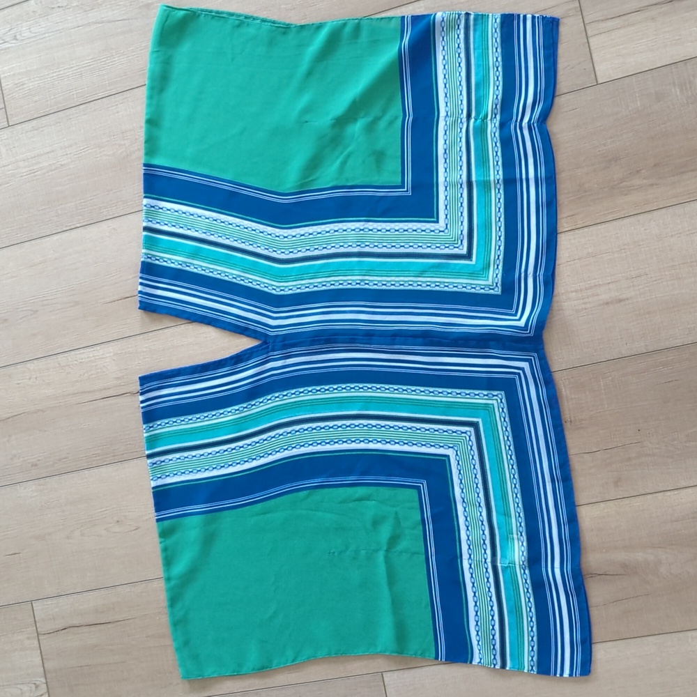 Ann Taylor | Boho Hankerchief Top, Size XS/S, Blue/Green